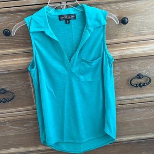Teal Sleeveless blouse with collar size M